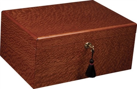 Savoy Beetlewood 25 Count Humidor