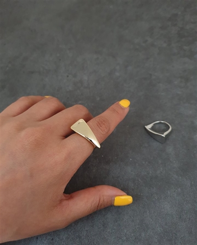 BV Ring (Gold/Silver) (will ship within 1~2 weeks later)