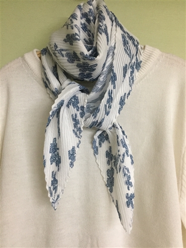 (Pre-Order) Ivory Flower Pleated Scarf (will ship within 1~2 weeks)