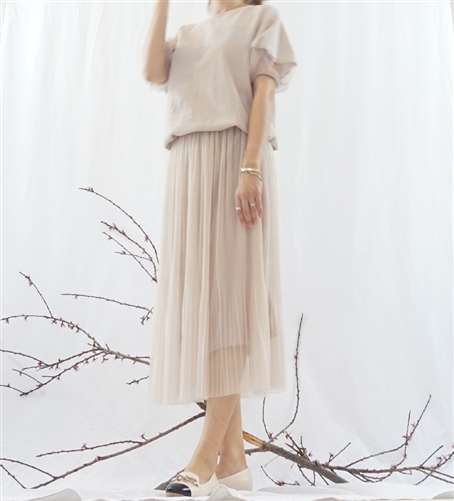 (Best; 2nd Reorder) Beige Unique Wrinkle Pearl Skirt