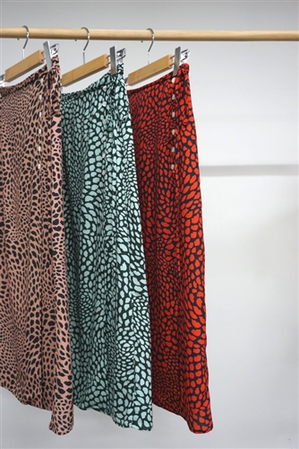 Lips Side Button Skirt (Beige/Green/Red) (S/M) (will ship within 1~2 weeks)