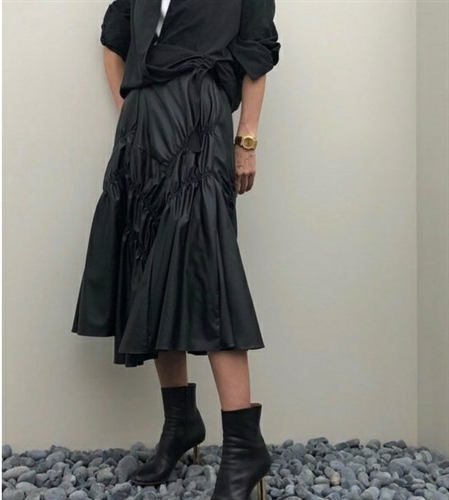 (Sale) Black Faux Leather Skirt (will ship within 1~2 weeks)