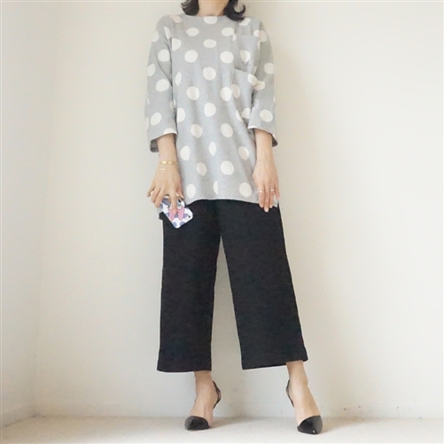 Gray Big Dot T