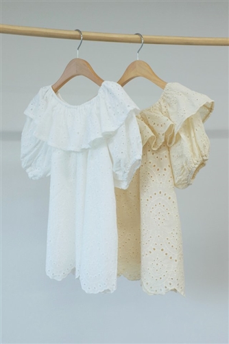 Punching Lace Blouse (Ivory/Beige) (will ship within 1~2 weeks)