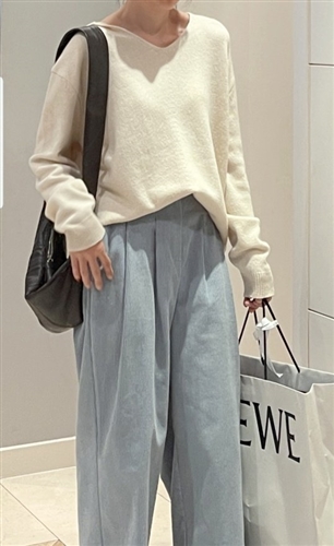 Bottega Ivory V Neck Knit (will ship within 1~2 weeks)