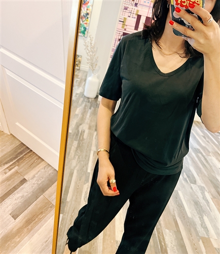 Black Modal Silky Top (will ship within 1~2 weeks)