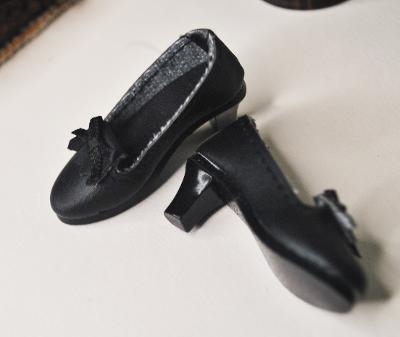 Shoes - Black Brogue