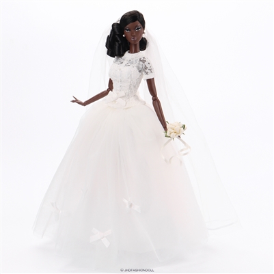 Mary Macy Classic Wedding Gloria