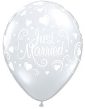11 inch Qualatex Just Married Hearts on DIAMOND CLEAR