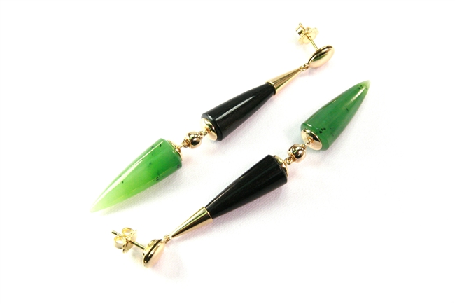 Stunning Art Deco earrings by designer Massimo Sanalitro. Known as a master Gemstone cutter, these one-of-a-kind Chandelier Earrings will delight. Hand crafted in 18k Yellow Gold, a pyramid of polished Ebony holds a polished Green Jade pyramid drop