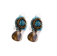 This small Drop Earring by Ziio is perfect for every day. The top button is Beaded with a complimenting combination of Azure Blue & Golden Murano Glass seed beads. It holds a single, faceted Labradorite Gemstone drop. 925 Sterling Silver Posts
