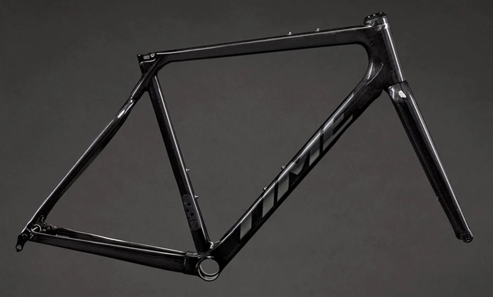Time ADHX 45 | Gloss Carbon | Time bicycles UK, contact us for custom builds and competitive pricing.