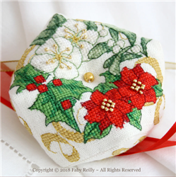 Faby Rielly - Christmas Wreath Biscornu