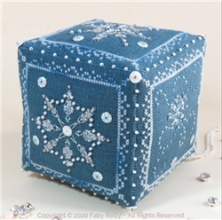 Faby Rielly - Let it Snow Cube