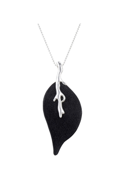 Fashion Designs Leaf Pendant Necklaces N3090