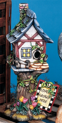 3168 Tree Birdhouse