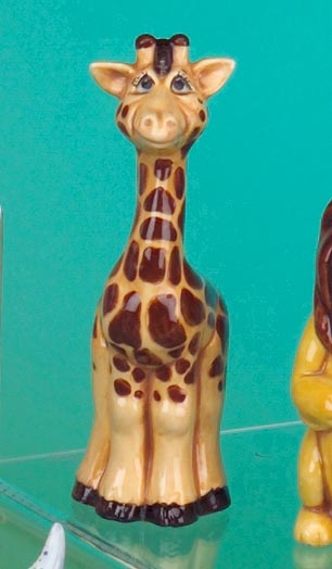 3702 Necklie the Giraffe