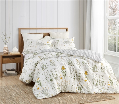 Beautiful XL Twin Bedding Country Days Designer College Comforter Made with Super Soft Cotton