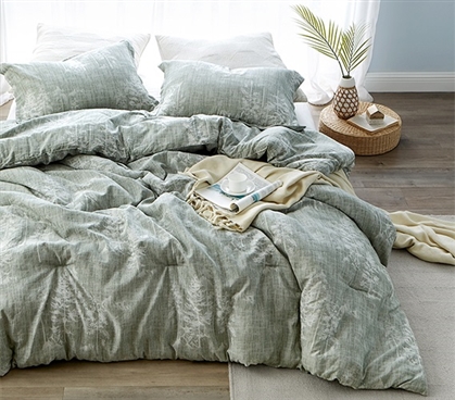 Oversized College Comforter Set Twin Extra Long Comforter Matching Standard Dorm Pillow Sham Light Green
