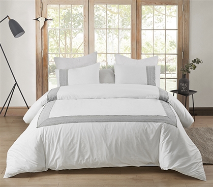 Dorm Bedding Essentials for Freshmen White Twin XL Cotton Duvet Cover for College Size Bed Dimensions