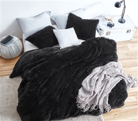 Affordable Extra Long Twin Bedding Ideas for College Decor Black Fuzzy Blanket for Dorm Beds