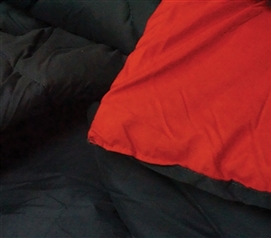 Cherry Red/Black Full Comforter