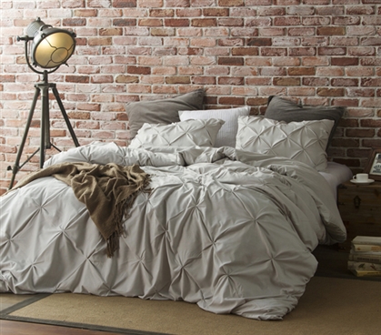 Beige Twin XL Duvet Cover Set with Decorative Pillows Glam Dorm Bedding Bundle College Bedspreads
