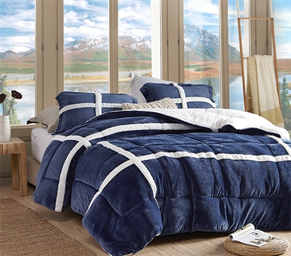 Blue Dorm Comforter Set Matching Pillow Covers Sherpa Lined Bedspread for Twin XL Dorm Bedding Set