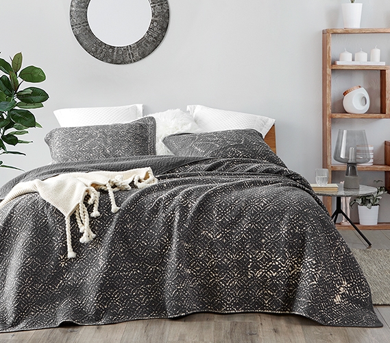 Masculine Dorm Room Ideas Guys College Bedding Cotton Twin XL Blanket Gray  Dorm Bedspread for Men