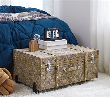Space Saving Dorm Furniture Cute Storage Trunk with Wheels and Lock Boho Room Ideas