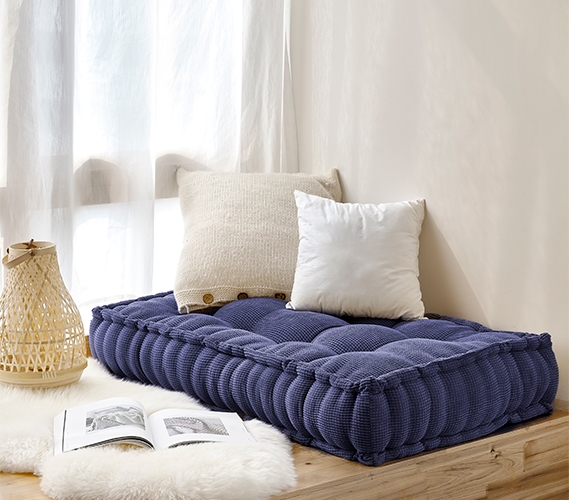 Rainha - Ultra Thick Tufted Floor Pillow - Navy Blue