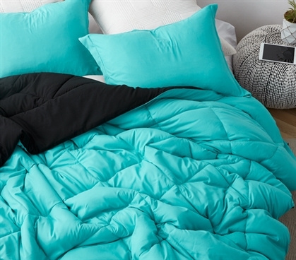 Extra Large Full Comforter with Reversible Aqua and Black Material and Stylish Matching Shams Included