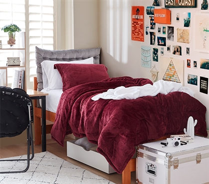 Extra Long Twin Comforter Set with Red Velvet Pillow Sham Best Bedding for College Dorm Room