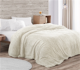 Alloy Pin Tuck Full Comforter