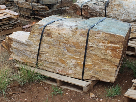 Vista Cloud Rock Boulders 36" - 48" Per Ton