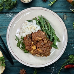 Marinated ground turkey, red kidney beans, broccoli, spinach, onions and peppers seasoned to perfection over garlic mashed cauliflower and green beans.

Cal: 343.4, Carbs: 28.1g -Protein: 37.6g -Fat: 11.5g -Sod: 542.1mg 
Weight Watcher Points: 9