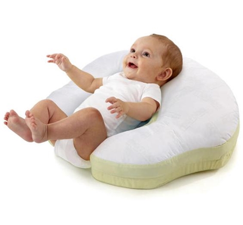 Comfort and Harmonyâ„¢ Cover Me Momboâ„¢ nursing pillow NUDEâ„¢