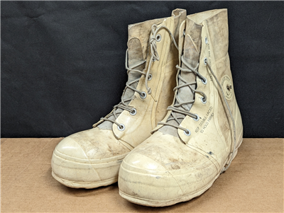 MICKEY MOUSE BOOT - USED WHITE W/VALVE