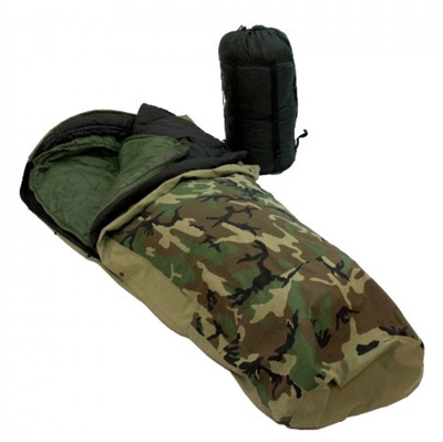 GI GORE-TEX 4-PC MODULAR SLEEPING BAG - WOODLAND CAMOUFLAGE