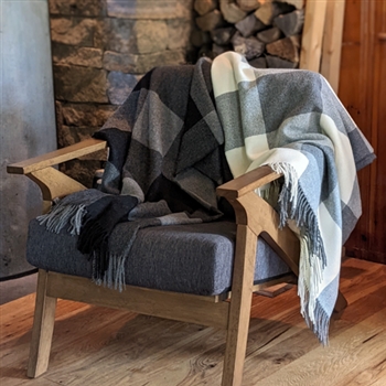 Sold out: CLEARANCE: RF655 Lodge Plaid Throw