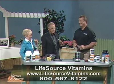 Bruce Brightman - Founder of LifeSource Vitamins - JUICING
