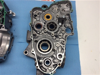 450ER RIGHT CASE HALF