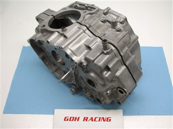400EX 99-04 CASE HALVES SET