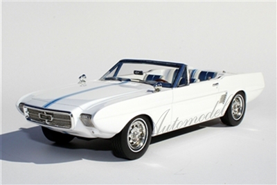 1963 Ford Mustang II Concept 1:24 Automodello with Removable Hardtop in White with Blue Stripe