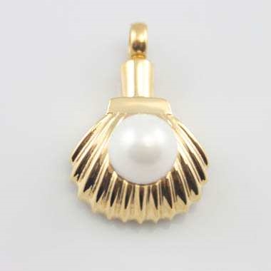 Gold Shell With Pearl