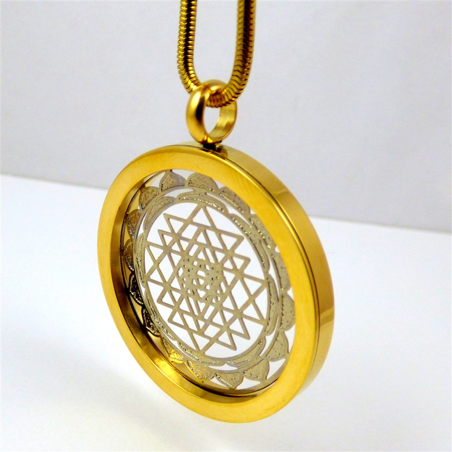 Shree yantra locket deals in gold