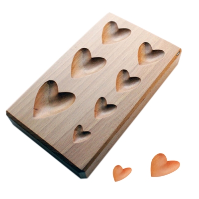 WOOD SHAPPING BLOCK  Hearts Depressions