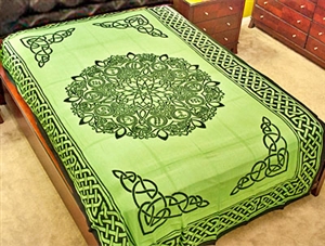 Wholesale Tapestry - Green Celtic Knot Zodiac Sign Tapestry/Bedspread