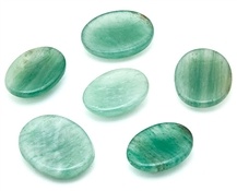WSTN05<BR><BR>Green Aventurine Worry Stone - 1.5"L (6 Pieces)