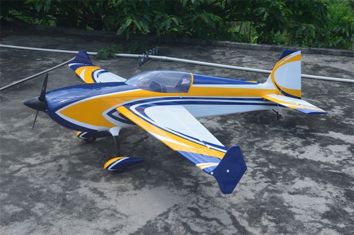 Skywing RC 89" Extra 300 - Yellow